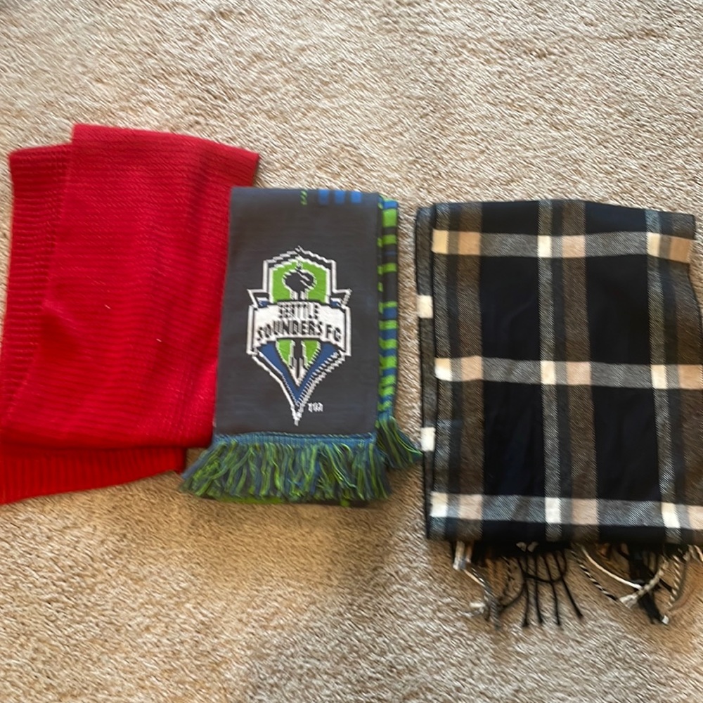 3 Scarves